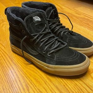 Scotchgard black vans W 12 or Men 10.5